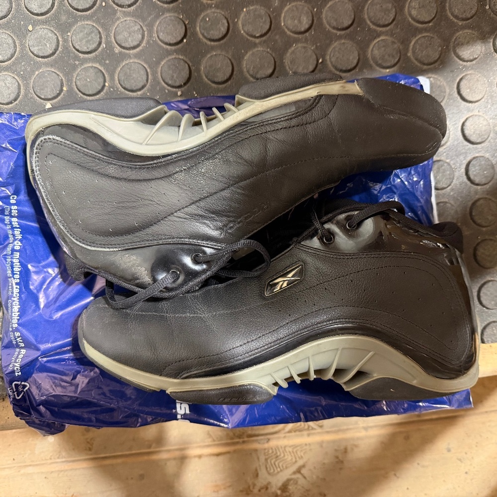 Retro Reebok Leather Sneakers